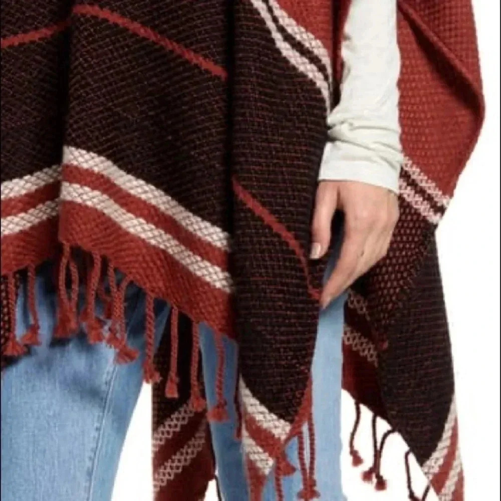 Nwt Treasure & Bond Boho Fringe Poncho Burnt Sienna One Size — image 3 of 8